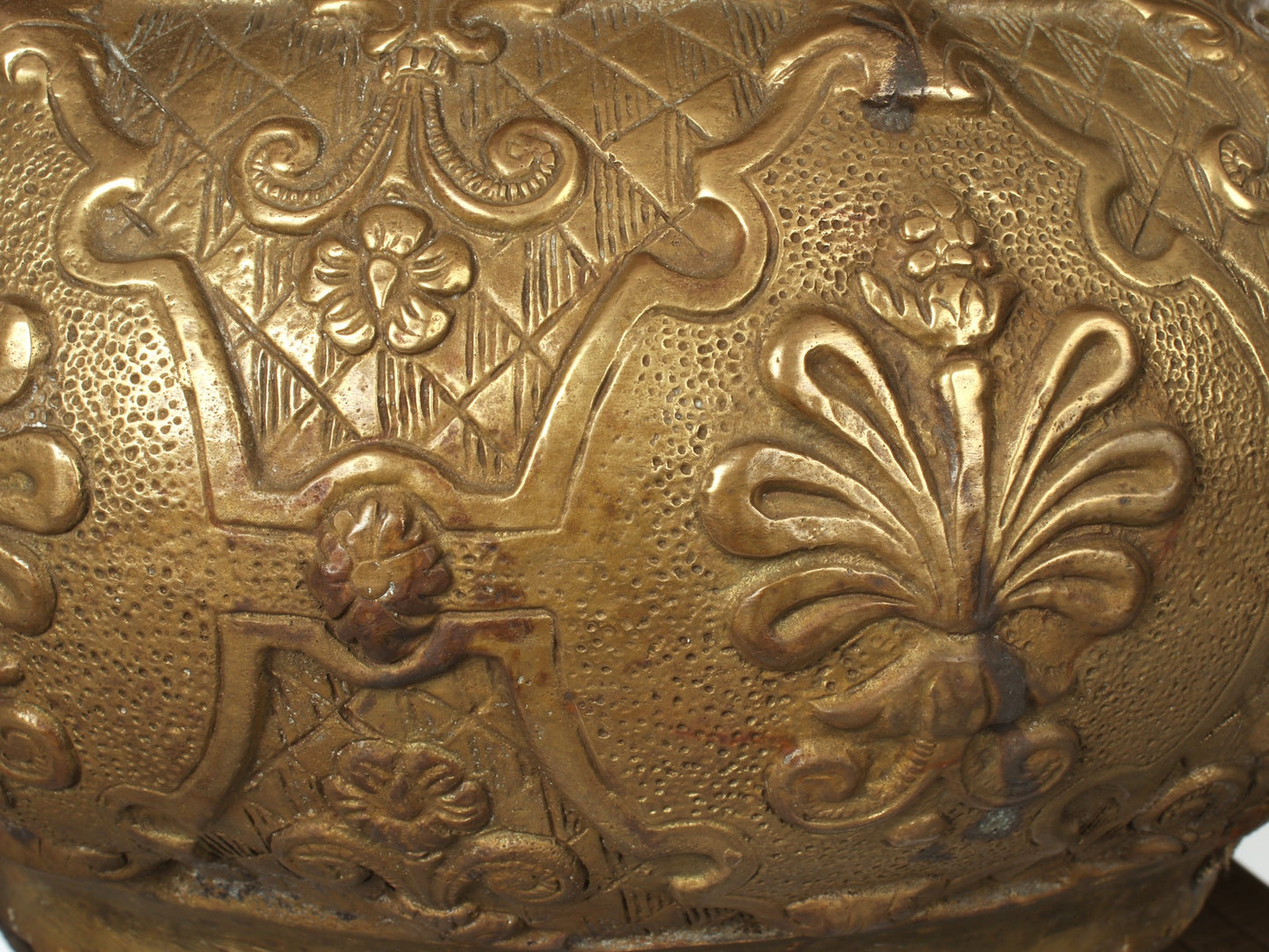 27" Brass Vintage Urli Pot on The Back of Swans