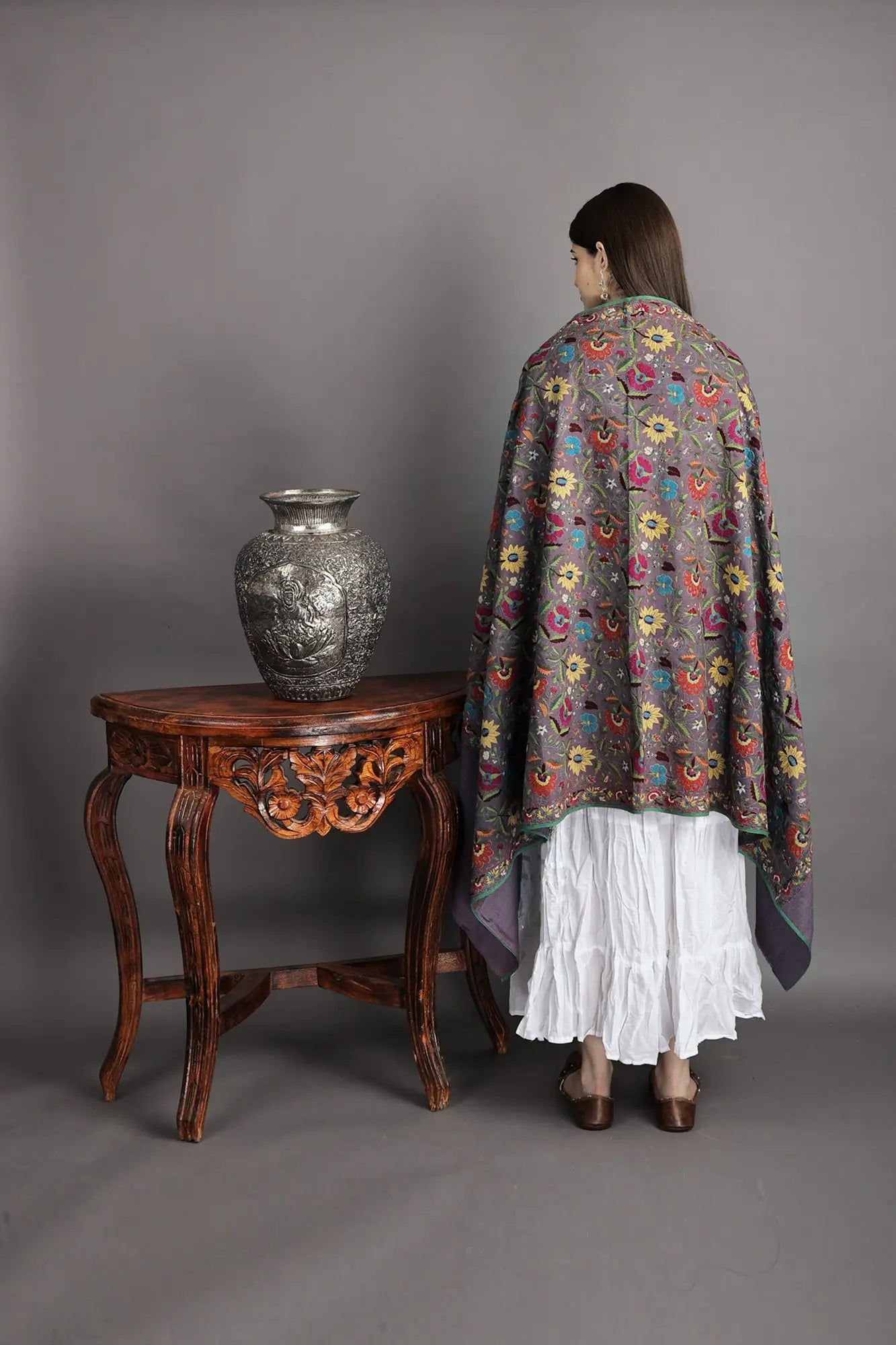 Summer-Sand Handloom Pure Pashmina Shawl from Kashmir with Sozni-Embroidery by Hand