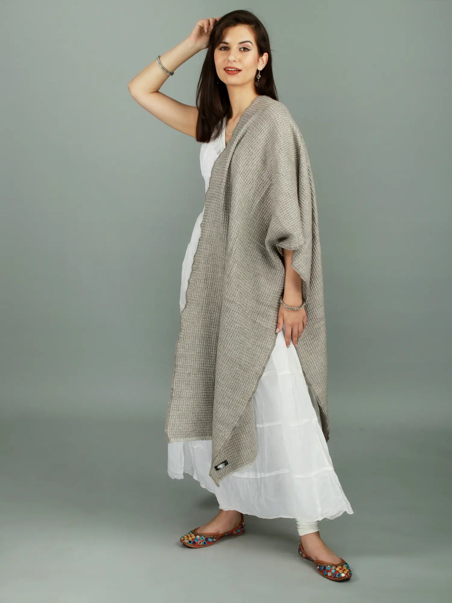 Silver-Gray Checkered Handwoven Pure Pashmina Stole